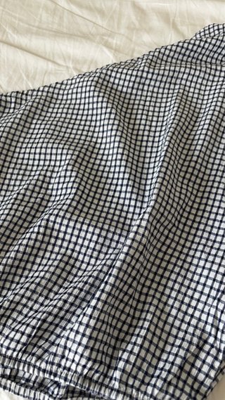 Blusa de Mango a cuadros asimétrica
