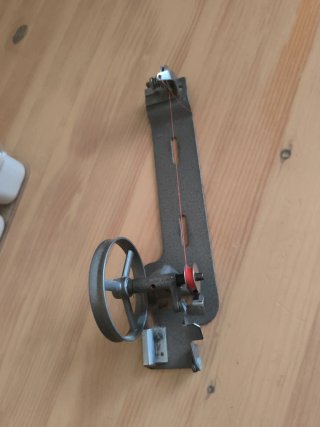 Devanador de canilla para máquina de coser