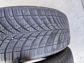 2 Ruedas Goodyear 225/55R18 102V