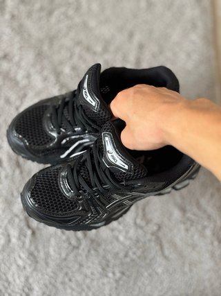 Asics Gel Kayano 14 Negro/Plata