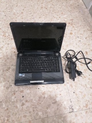 Portátil Toshiba Satellite A300 Negro/Plateado