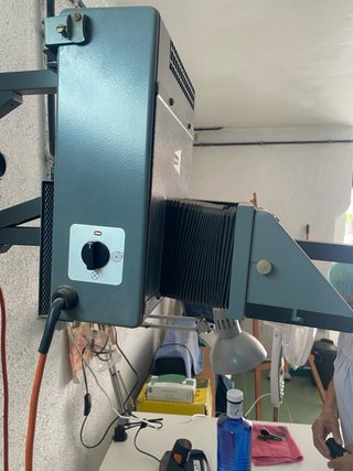 Ampliadora Liesegang cuerpos opacos