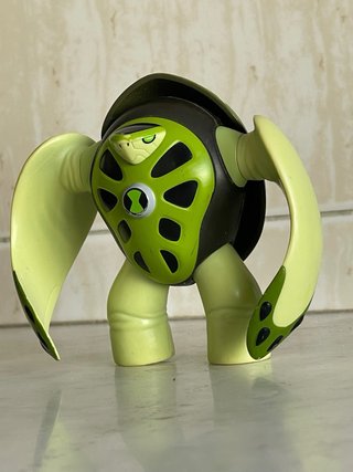 Ben 10 Ultimate Alien Terraspin Figure Bandai 2010