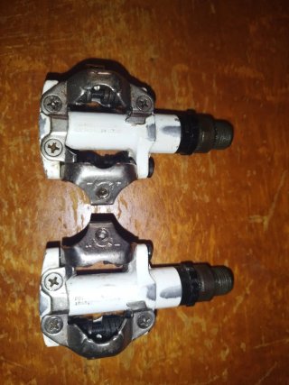 Pedales automáticos Shimano