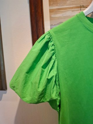 T-shirt Zara cotone verde maniche a sbuffo L