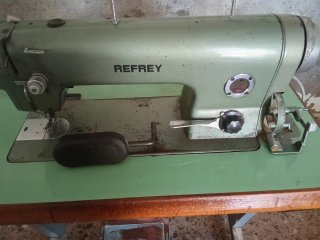 Máquina de coser Refrey doble arrastre
