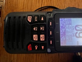 Radio VHF Marina Standard Horizon HX891BT GPS.
