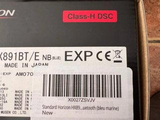 Radio VHF Marina Standard Horizon HX891BT GPS.