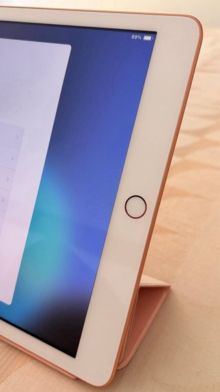 iPad 7ª Gen 10.2 32GB con funda rosa