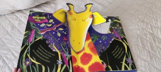 Libro pop-up Las jirafas no pueden bailar