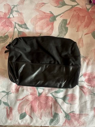 Neceser Guess Negro