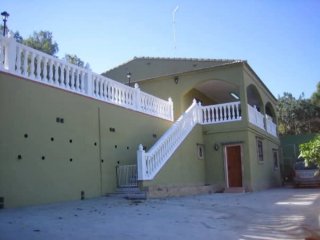Chalet rústico PARA REFORMAR Montroi 5000m parcela