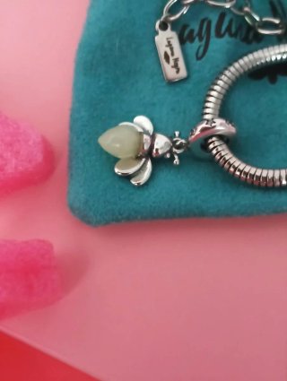 Charm de plata Luciérnaga Brillante