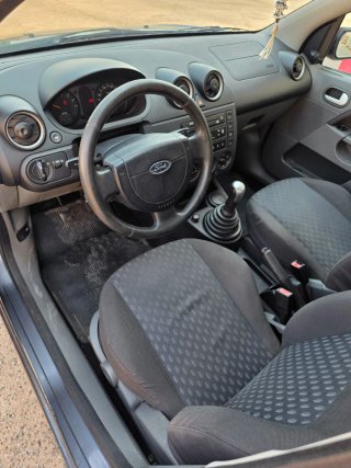 Ford Fiesta 2004