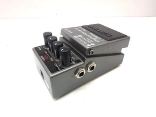 E66254-0 PEDAL MULTIEFECTOS DE GUITARRA BOSS DIGIT