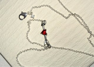 Collar Pandora Corazón y Flecha Plata Roja