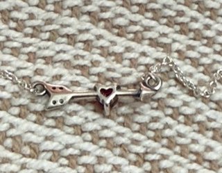 Collar Pandora Corazón y Flecha Plata Roja