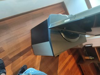 Mesa TV  giratoria y con ruedas