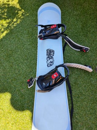 Tabla de Snowboard con Fijaciones