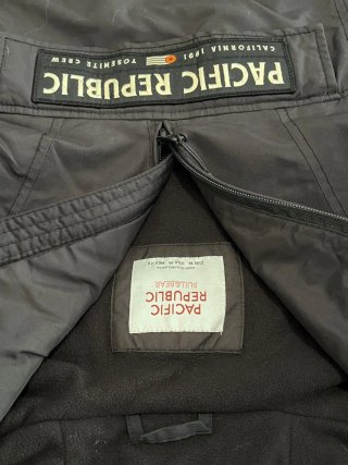 Anorak Pacific Republic Negro Talla M