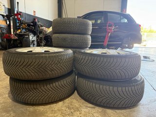 Llantas Renault Michelin  Continental 205/60R16 XL