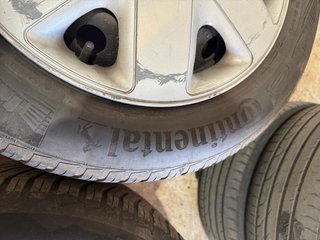 Llantas Renault Michelin  Continental 205/60R16 XL