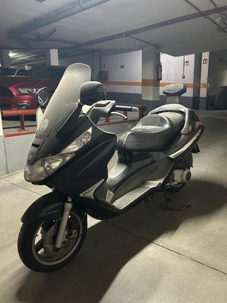 PIAGGIO  X8 125 CC 2005 MADRiD