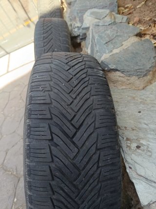 Llantas Suzuki SX4 con neumaticos Michelin.