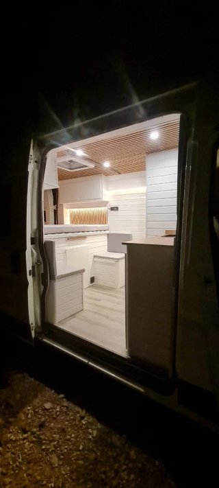 Camperizamos Furgoneta por 12500€+iva