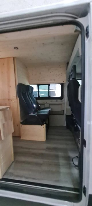 Camperizamos Furgoneta por 12500€+iva