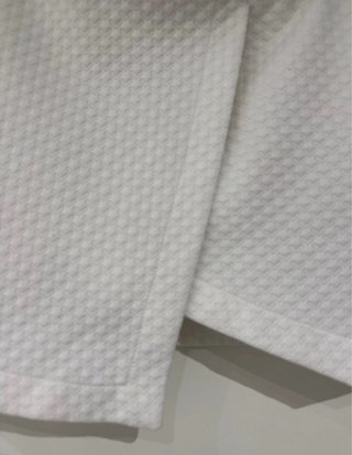 Falda blanca corte V