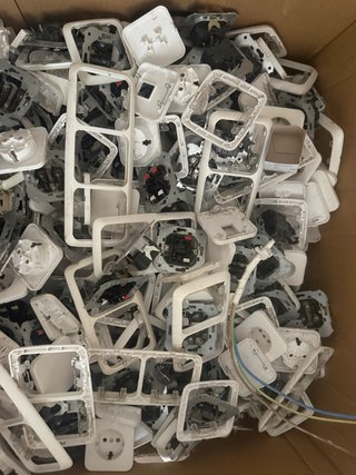 Mecanismos Eléctricos para Instalación Simon 31