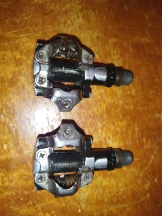 Pedales automáticos Shimano