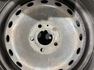 4 ruedas Renault Trafic 215/65 R 16C Continental