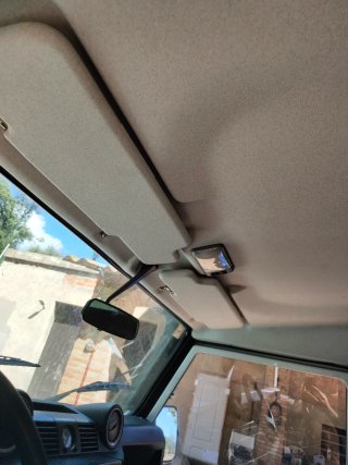 Land Rover Defender 2011