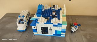 Lego Duplo Stazione di Polizia con Veicoli