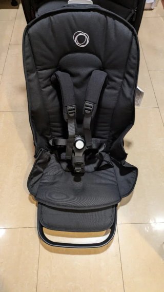 Bugaboo sedia Dragonfly nera con seggiolino e ovetto 850€