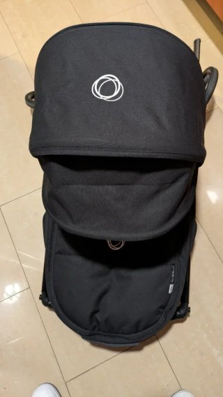 Bugaboo sedia Dragonfly nera con seggiolino e ovetto 850€