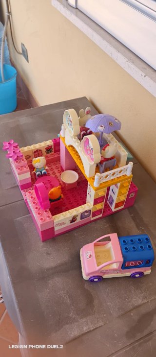 Lego Duplo Hello Kitty Boutique e Auto