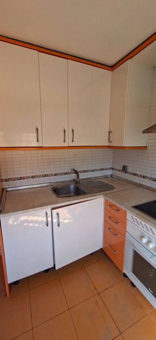 Muebles de cocina - Blanco y Naranja