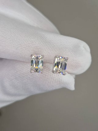 Pendientes de Plata con Moissanita 1CT Esmeralda