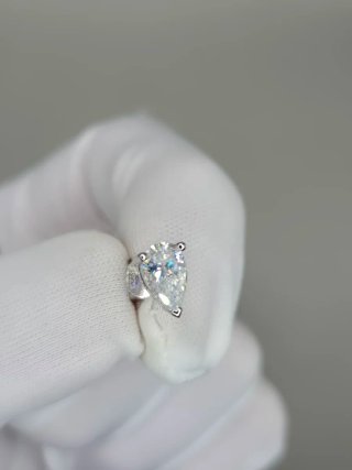 Pendientes Moissanita Corte Pera 1CT