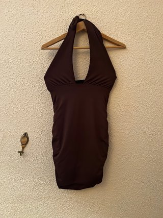 Vestido marrón fruncido cuello halter Talla M