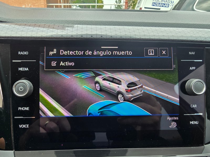 Volkswagen T-Cross Sport 1.5 TSI DSG (2021) 2022, foto 37