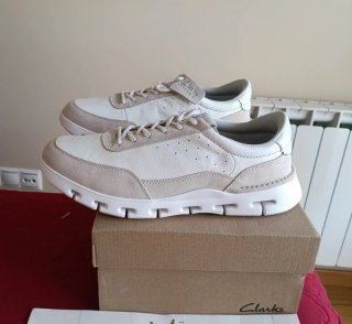 Zapatillas Clarks Piel Beige/Blanco  43 de 120€