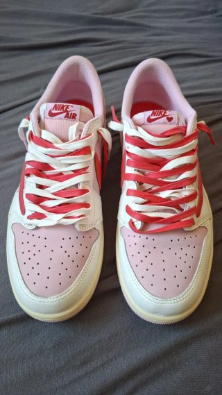 Zapatillas Nike Jordan Rosas y Blancas