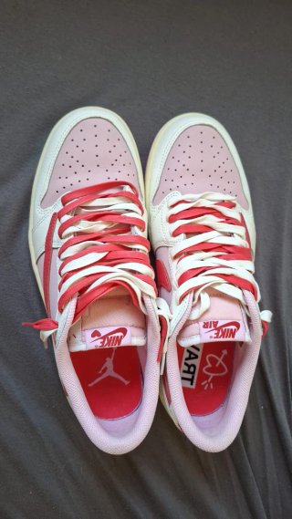 Zapatillas Nike Jordan Rosas y Blancas