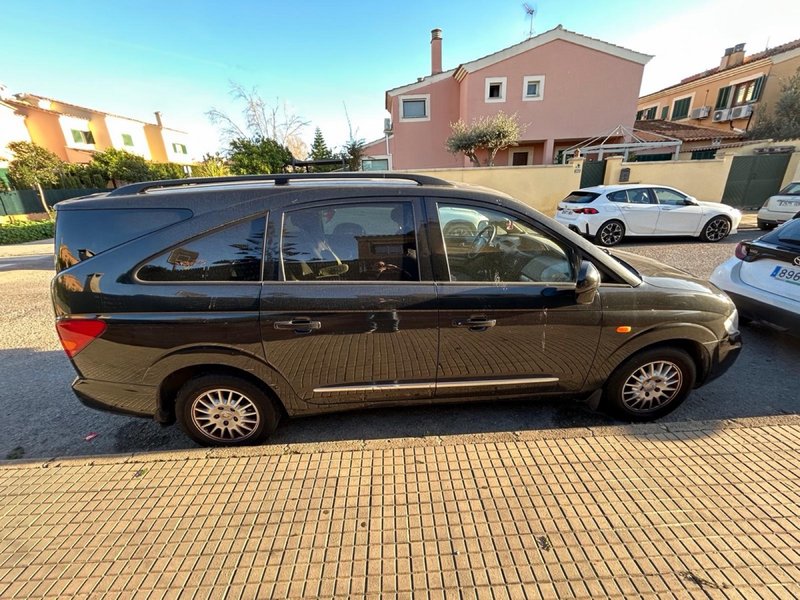 SsangYong Rodius 2014 - foto 1