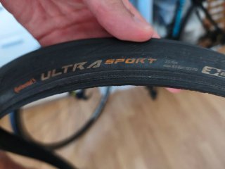 Continental Ultra Sport Cubiertas + Cámaras