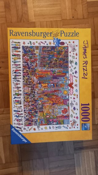 3 puzzles de 1000 piezas cada uno.